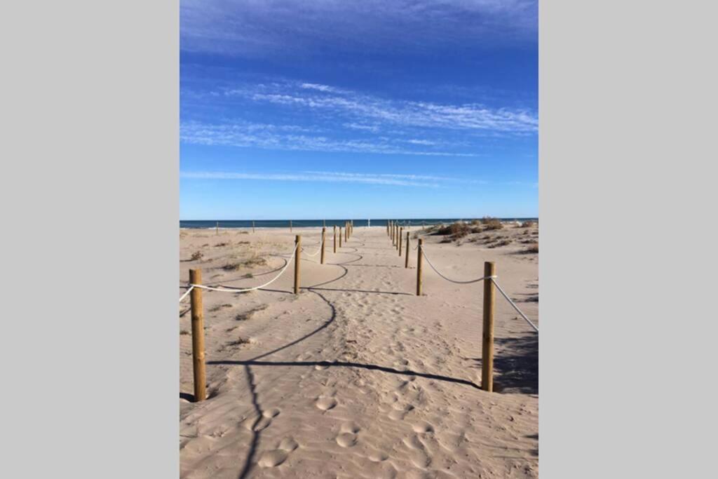 A 400m De La Playa, * Puerto de Sagunto